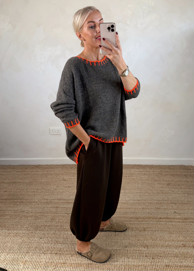 Elle contrast stitch knit - dark mocha/orange