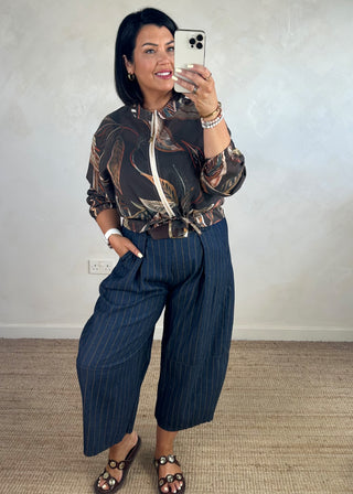 Belted barrel leg denim - wide stripe