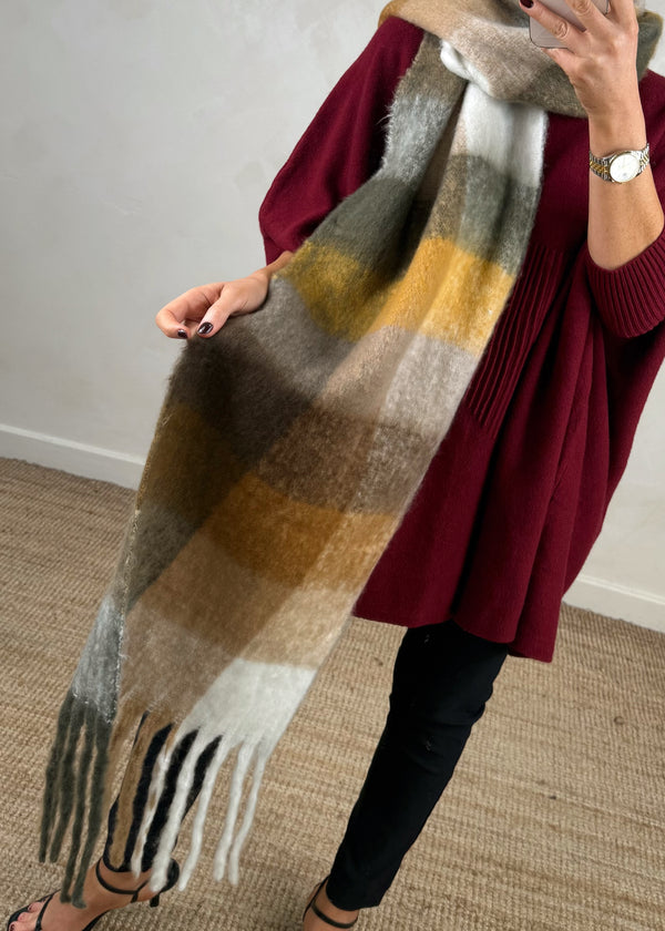 AW25 chunky scarf