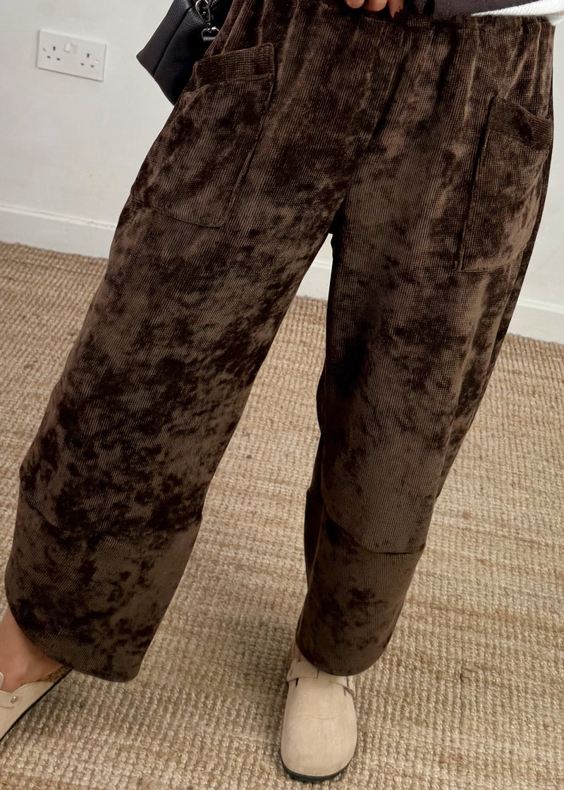 Ribbed velour Moda pants - chocolate