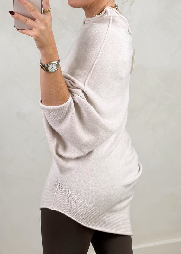 Raya asymmetric knit - oatmeal