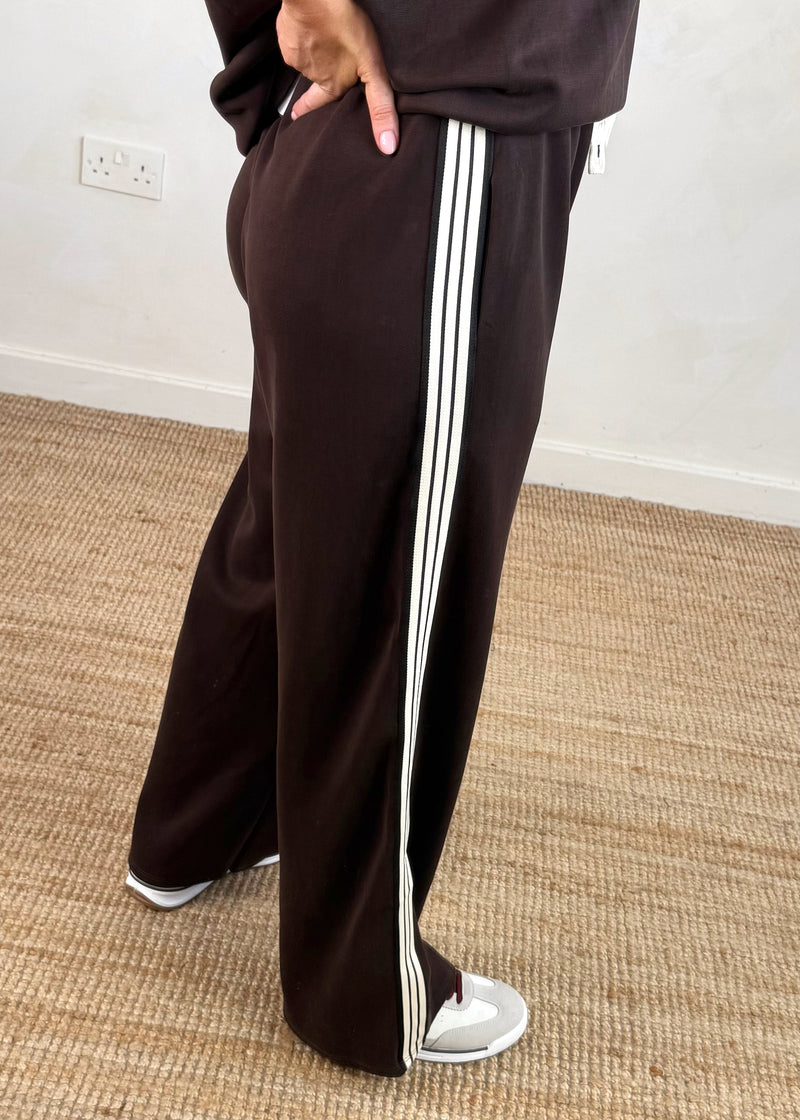 Carly Striped jogger - chocolate