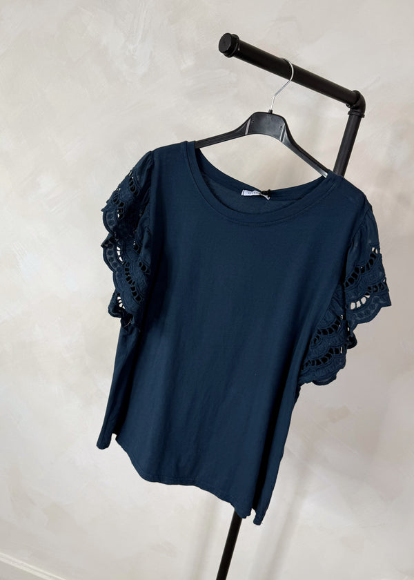 Florrie broderie anglaise tee - navy