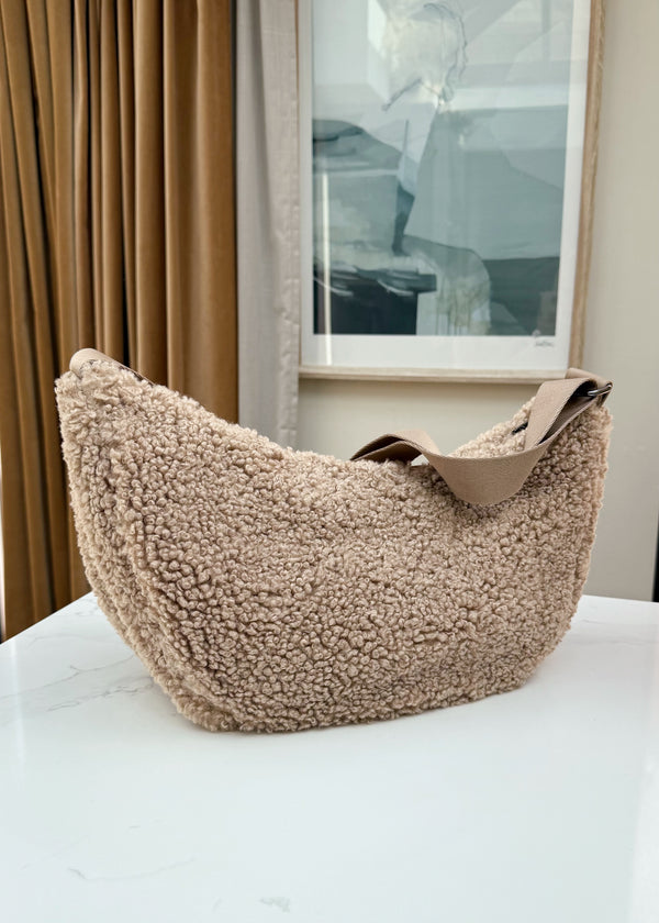 Khan boucle sling bag - biscuit