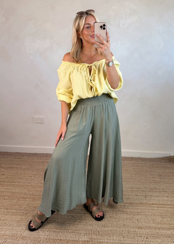 Naples palazzo - khaki