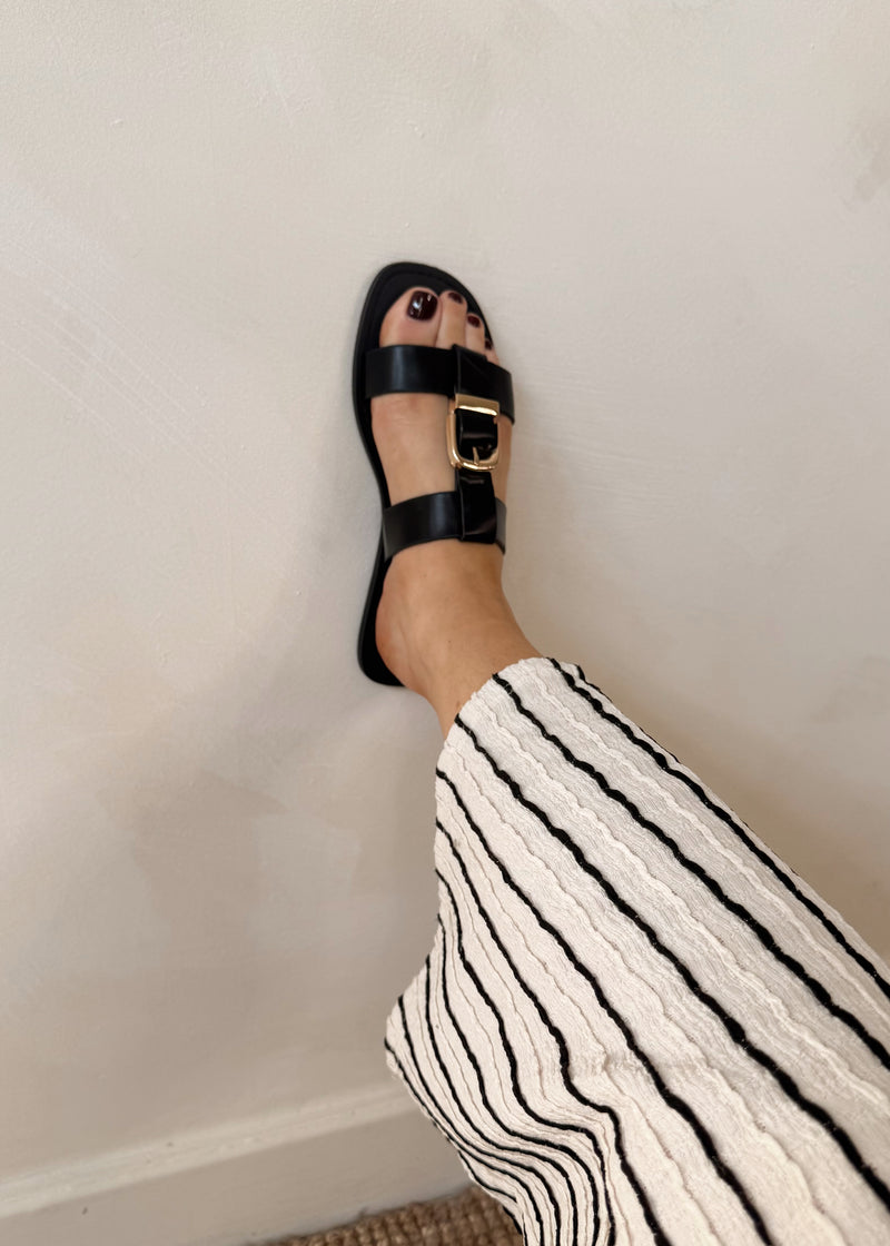 Doja buckle sandal - black