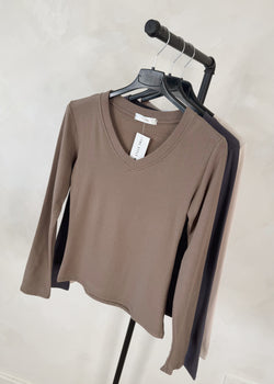 V-neck base layer - multi