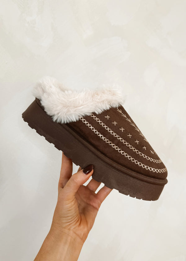 Tazi embroidered boot - chocolate