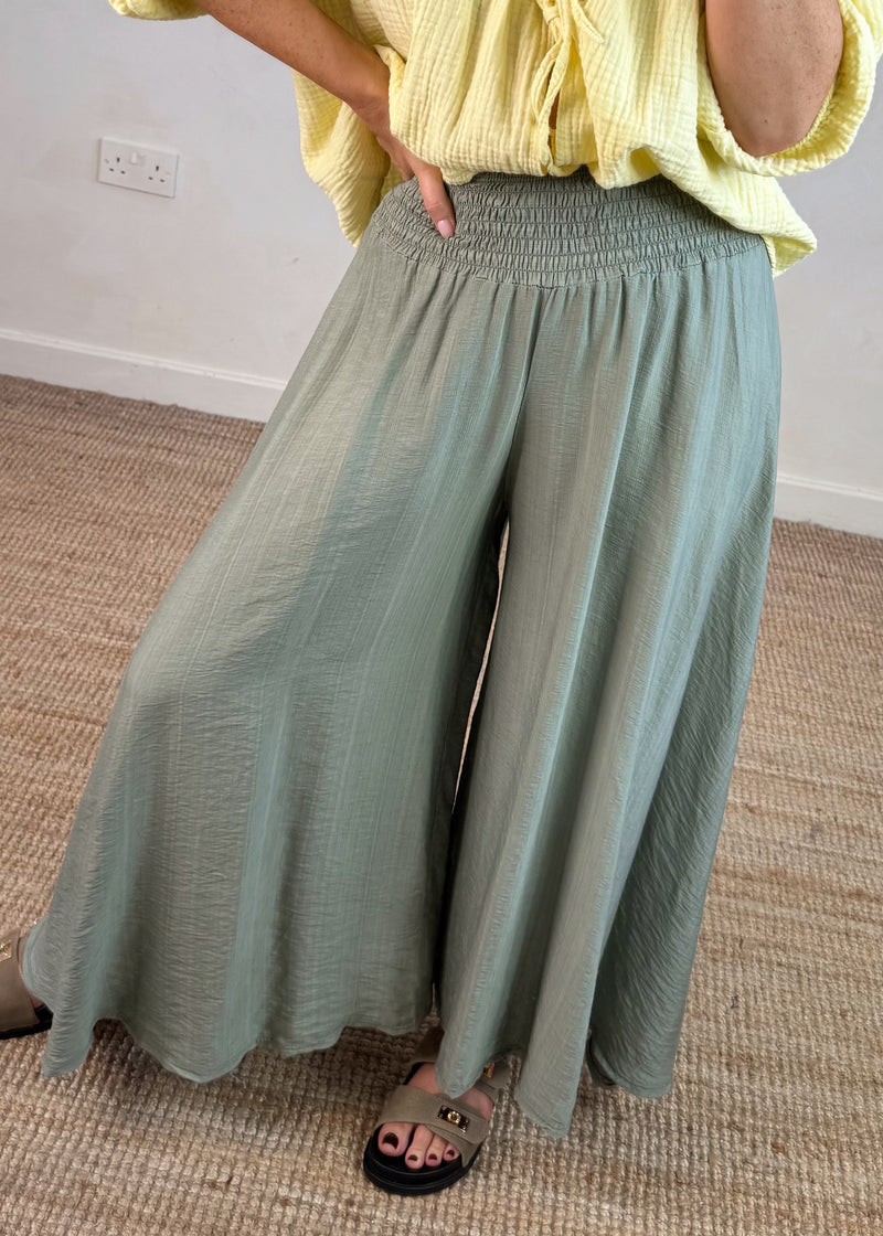 Naples palazzo - khaki