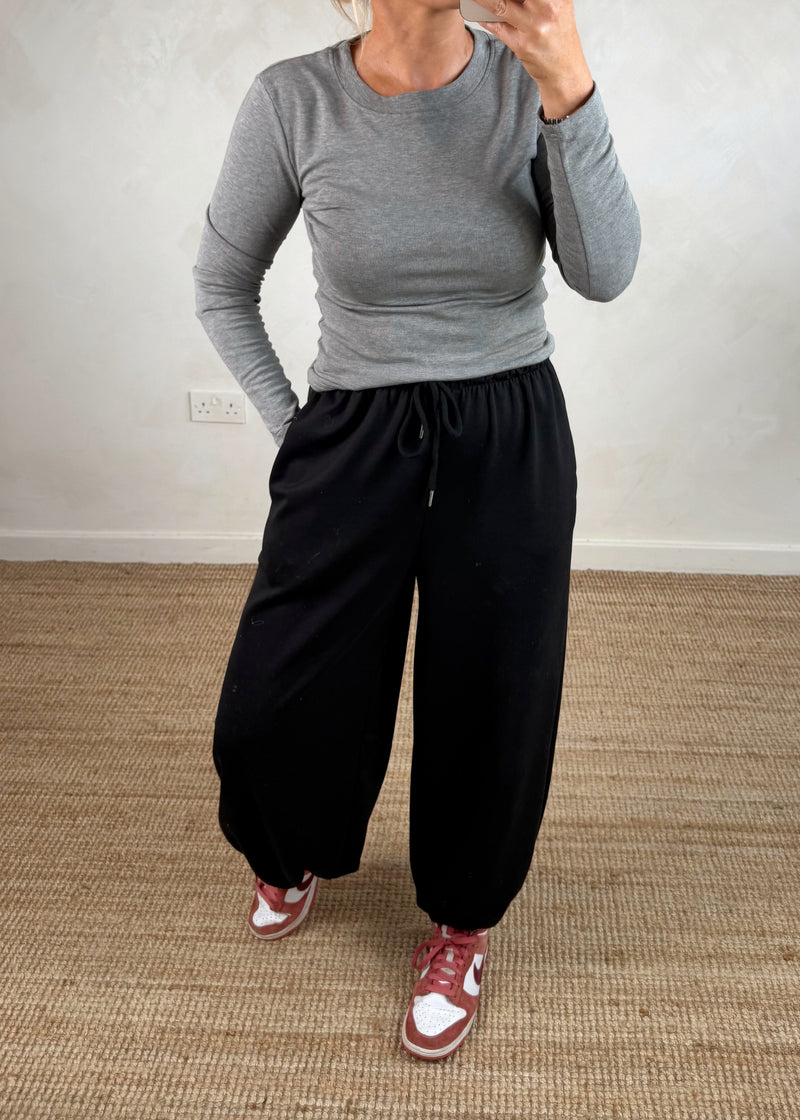 Cocoon jogger - black