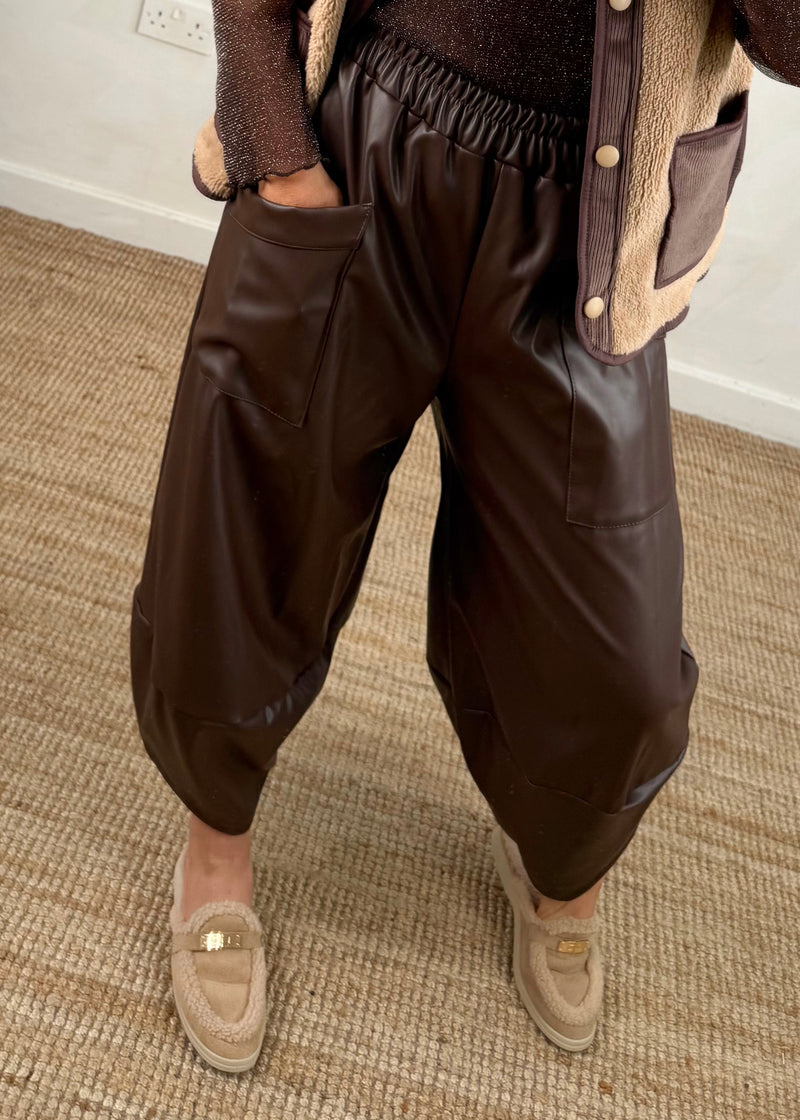 Leather look Moda pants - chocolate