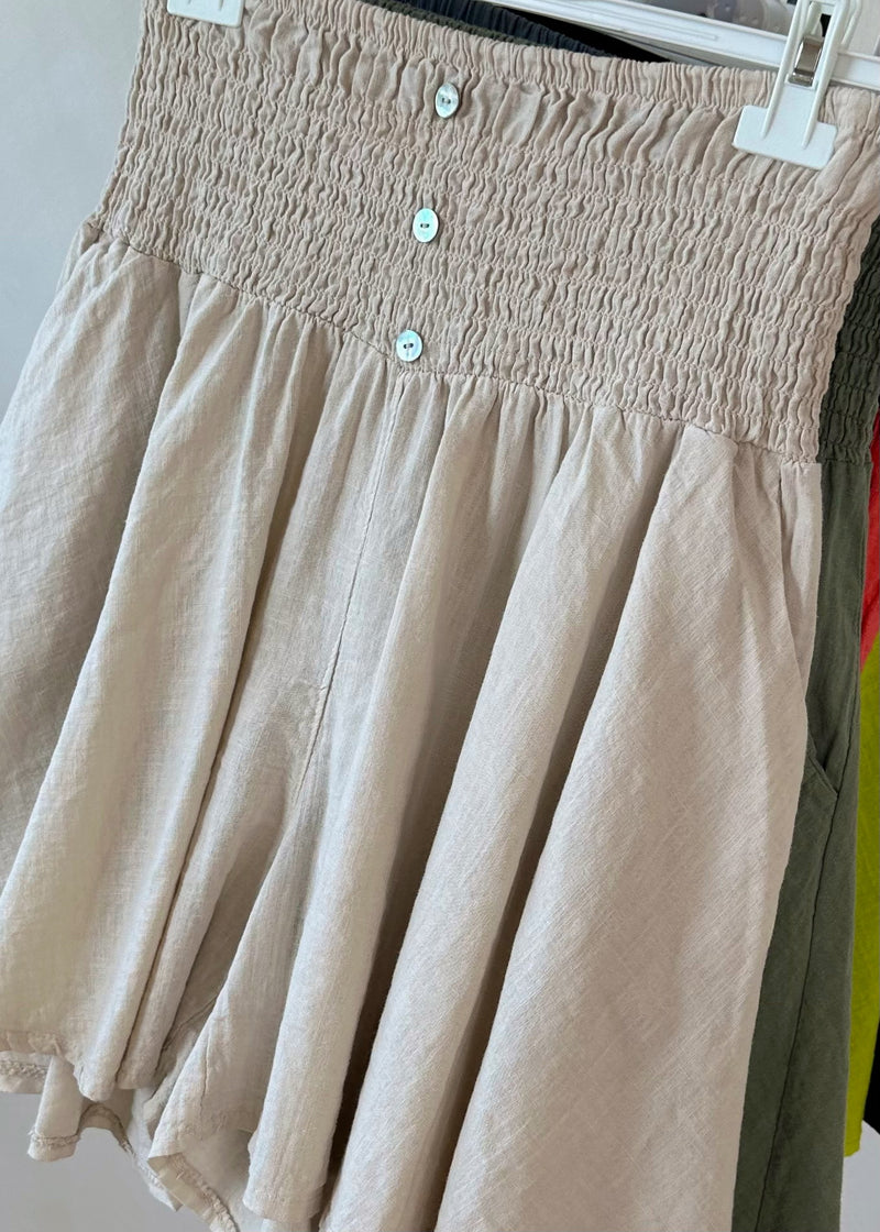 Tropez linen shorts - black-The Style Attic