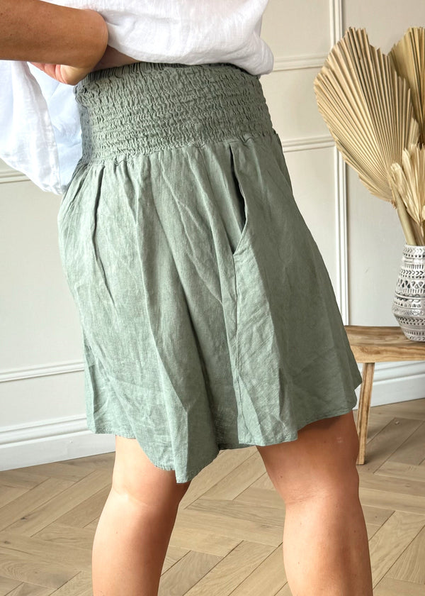 Tropez linen shorts - khaki-The Style Attic