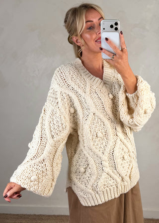 V-neck chunky cable knit - cream-The Style Attic