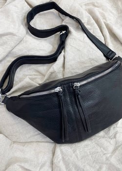 Loxton sling bag - Black-The Style Attic